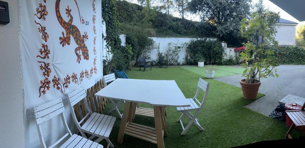 Apartamento Abierto Con Patio Matadepera Exterior foto